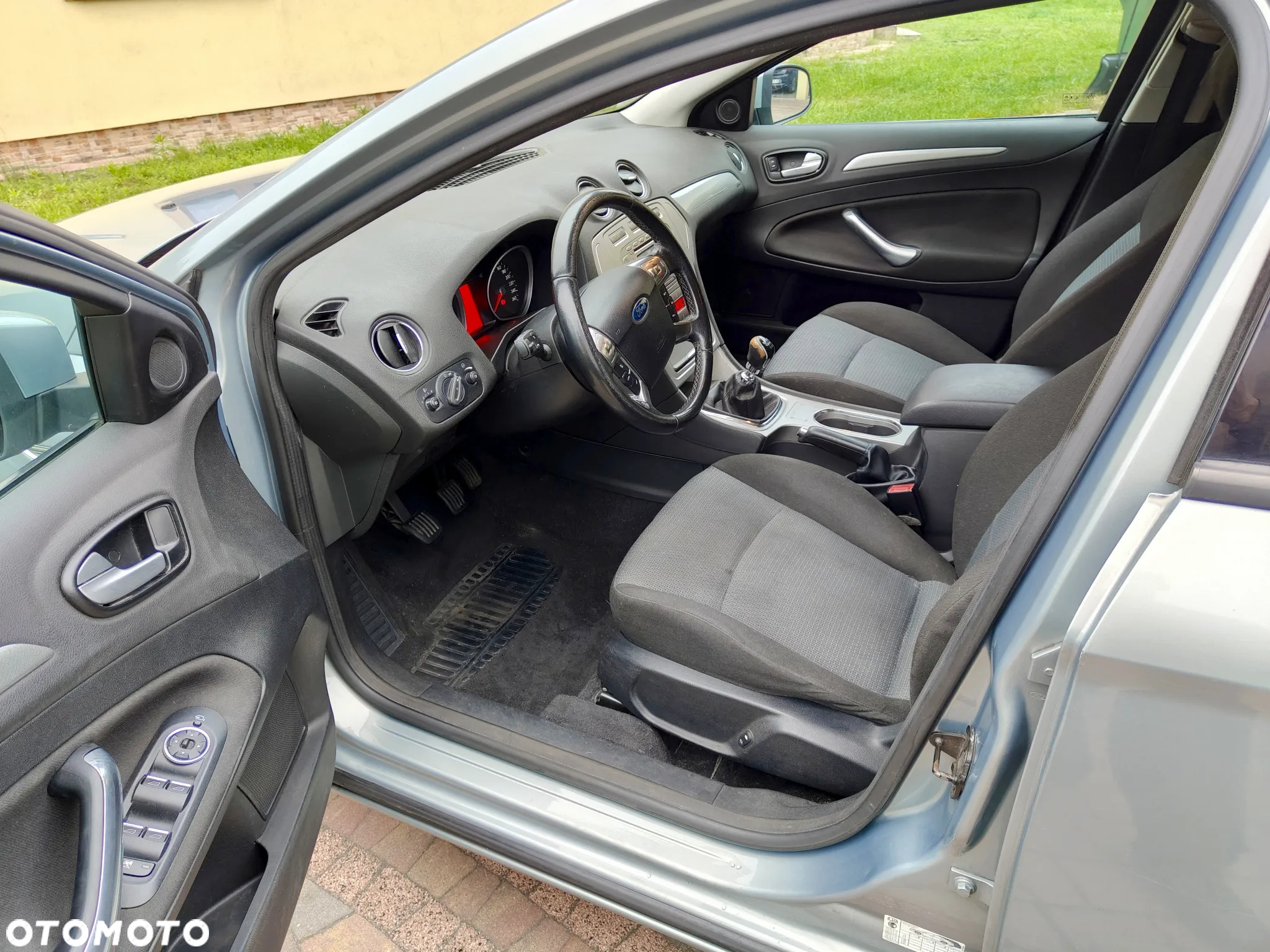Ford Mondeo 1.8 TDCi Gold X - 11