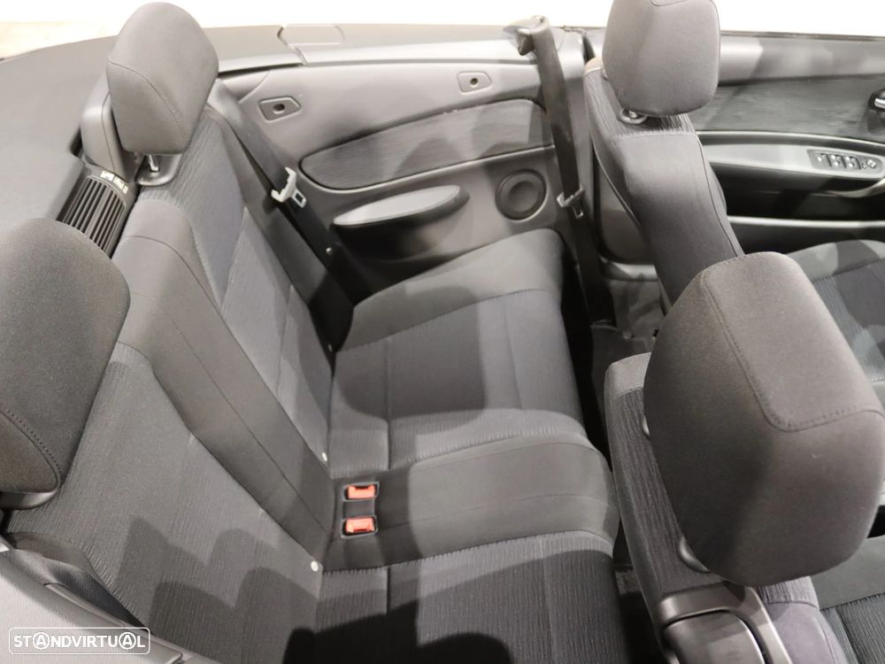 BMW 118 d Cabrio - 13