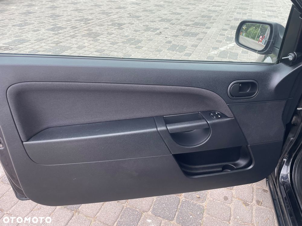 Ford Fiesta 1.3 Ambiente - 13