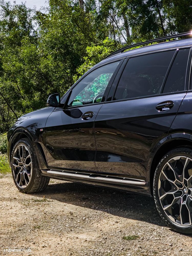 BMW X7 - 7