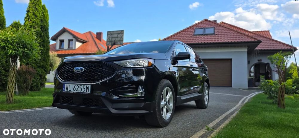 Ford Edge - 2