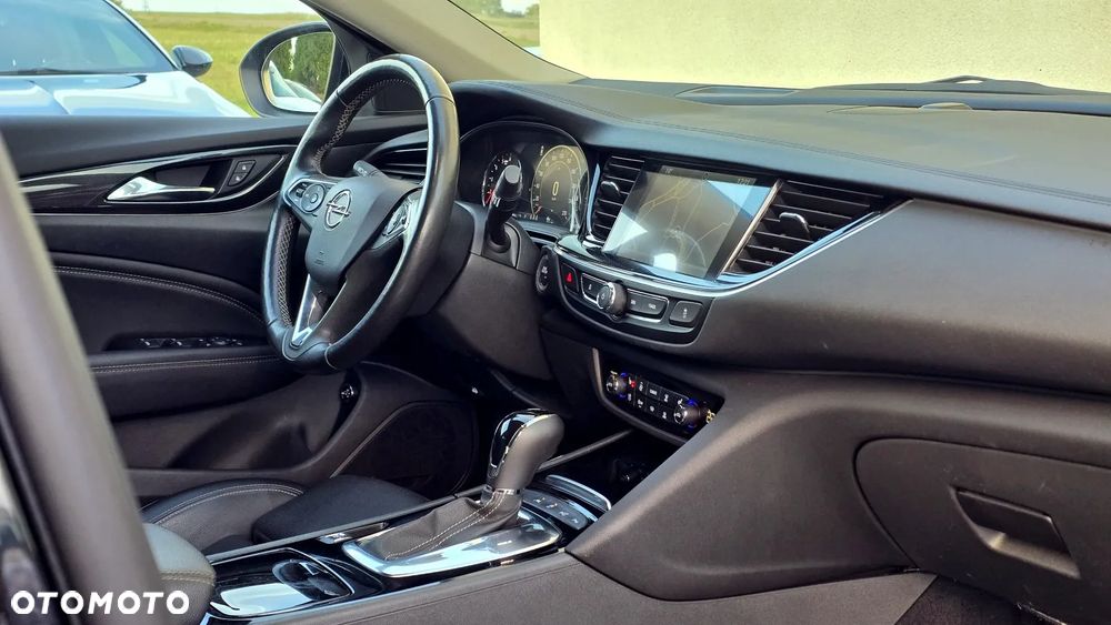 Opel Insignia 2.0 BiTurbo D 4x4 Automatik Ultimate Exclusive - 28