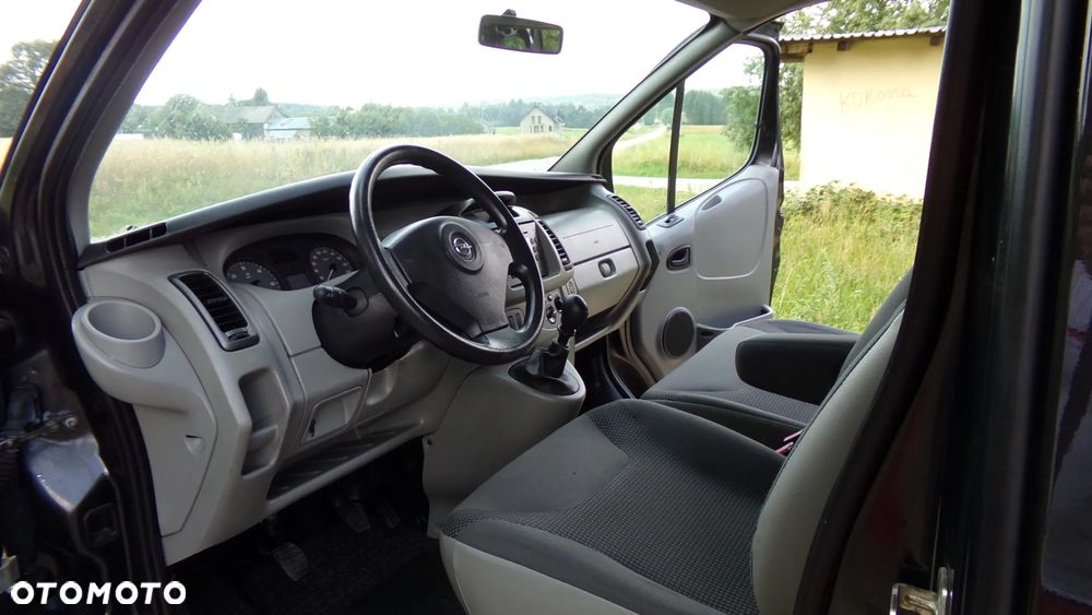 Opel Vivaro - 13