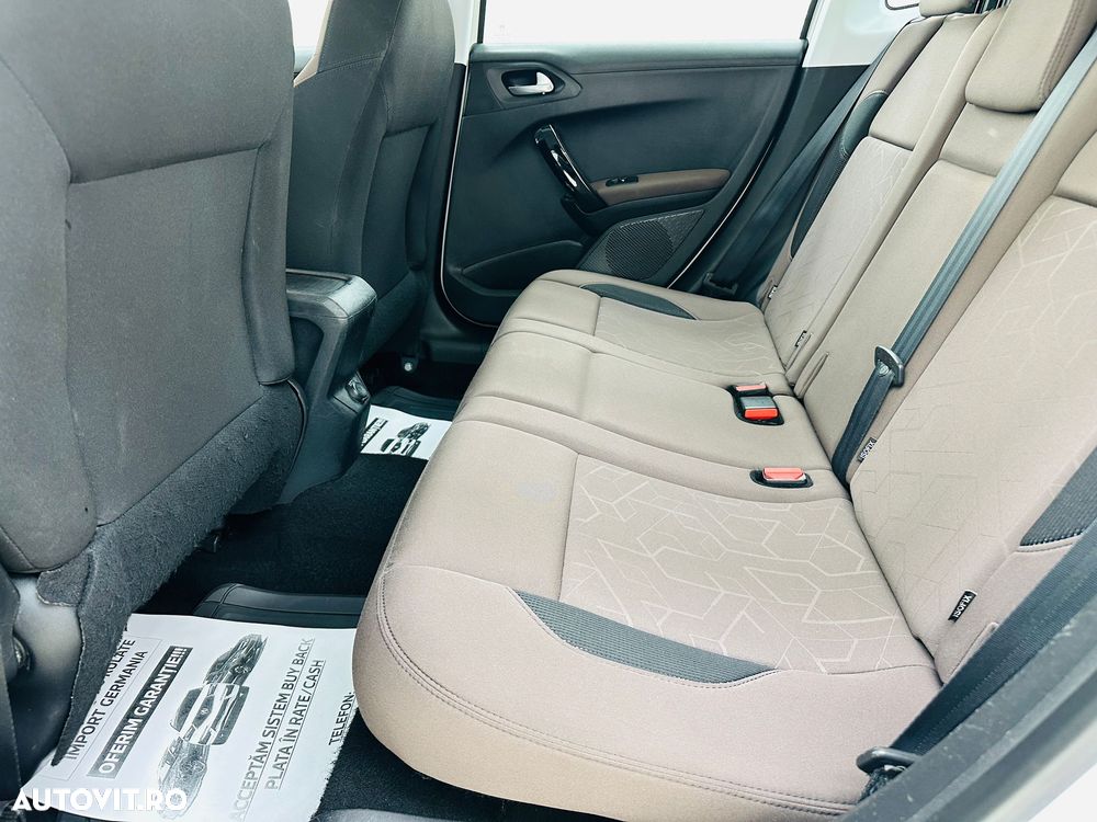 Peugeot 2008 e-HDi FAP 92 STOP & START Active - 14