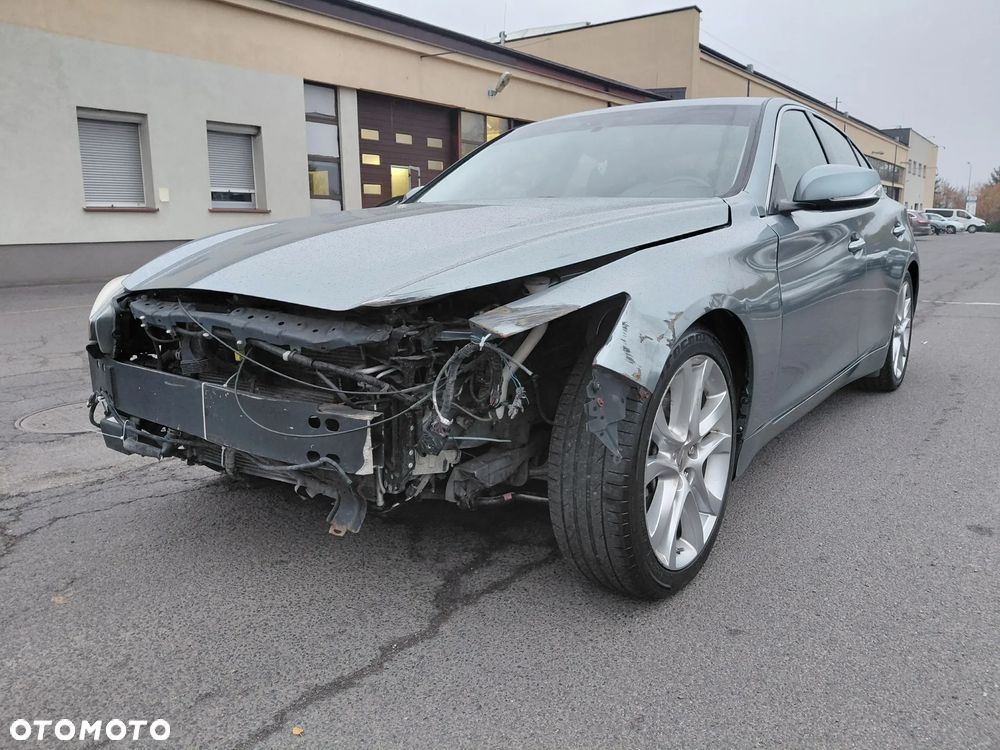 Infiniti Q50 - 9