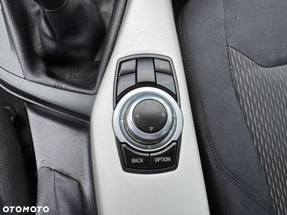 BMW Seria 1 118i Edition Metropolitan - 17