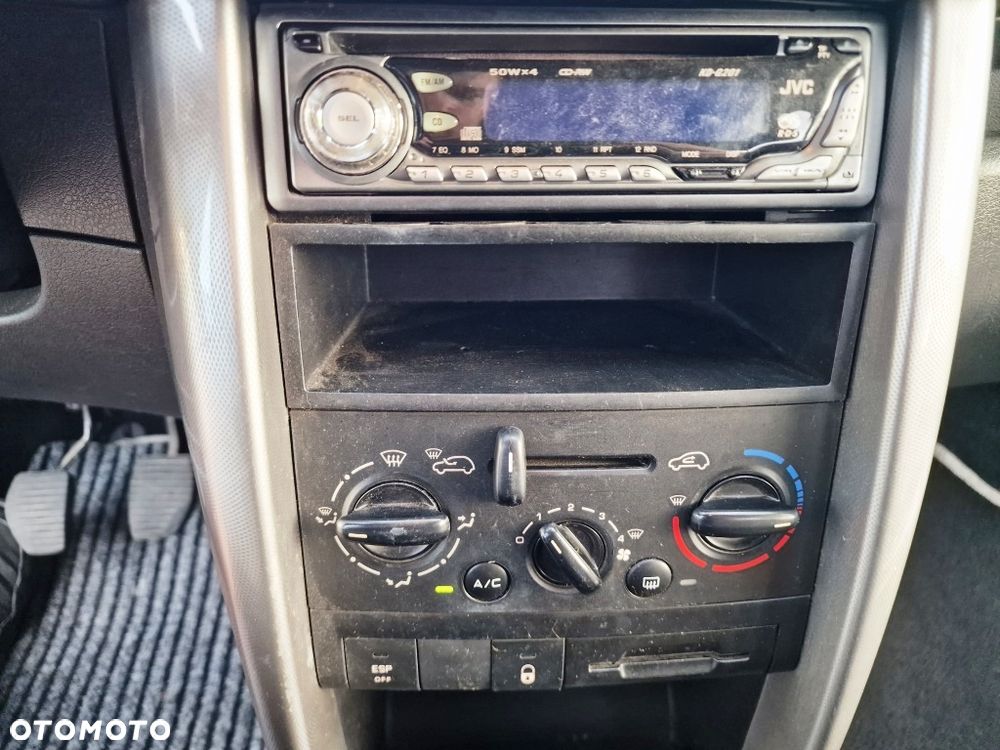 Peugeot 207 110 Sport - 35