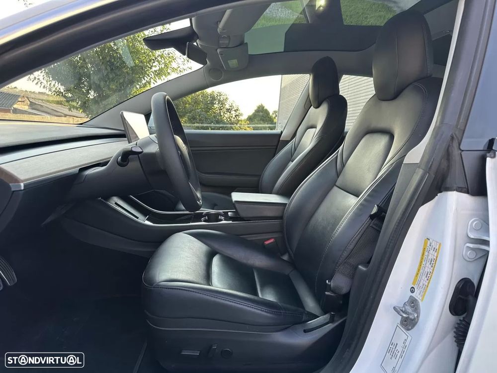 Tesla Model 3 Long-Range Dual Motor AWD - 25