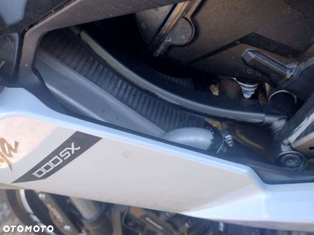 Kawasaki Ninja 1000 SX - 28