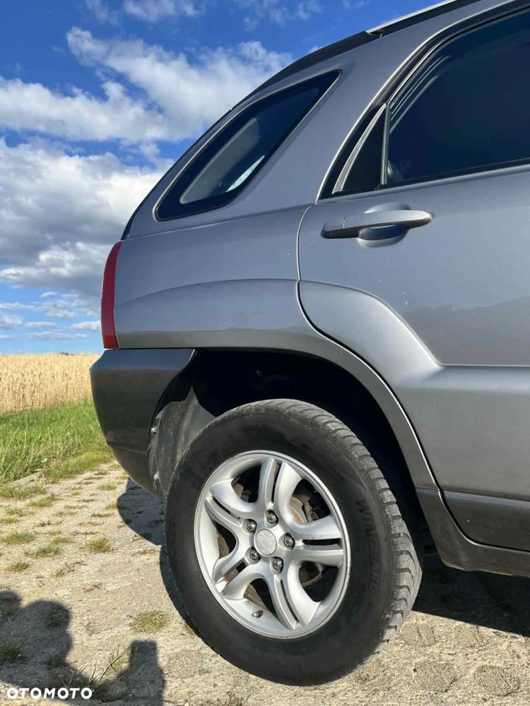 Kia Sportage 2.0 Expedition - 17