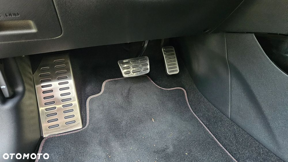 Kia Ceed - 37