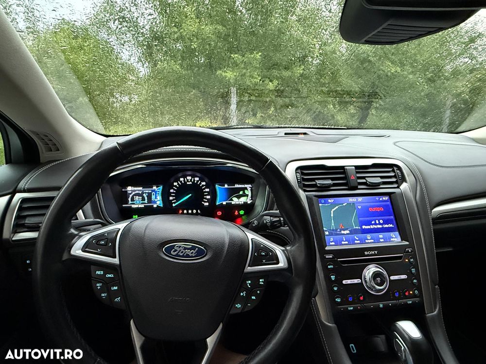 Ford Mondeo 2.0 HEV Vignale - 33