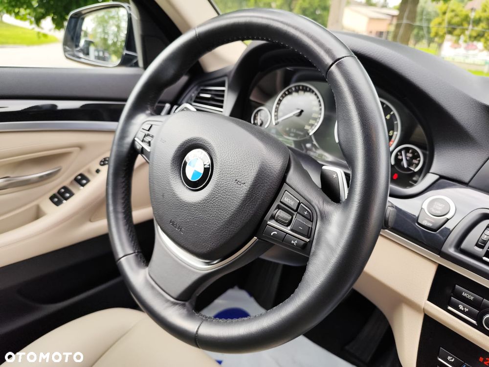 BMW Seria 5 520d Luxury Line - 27