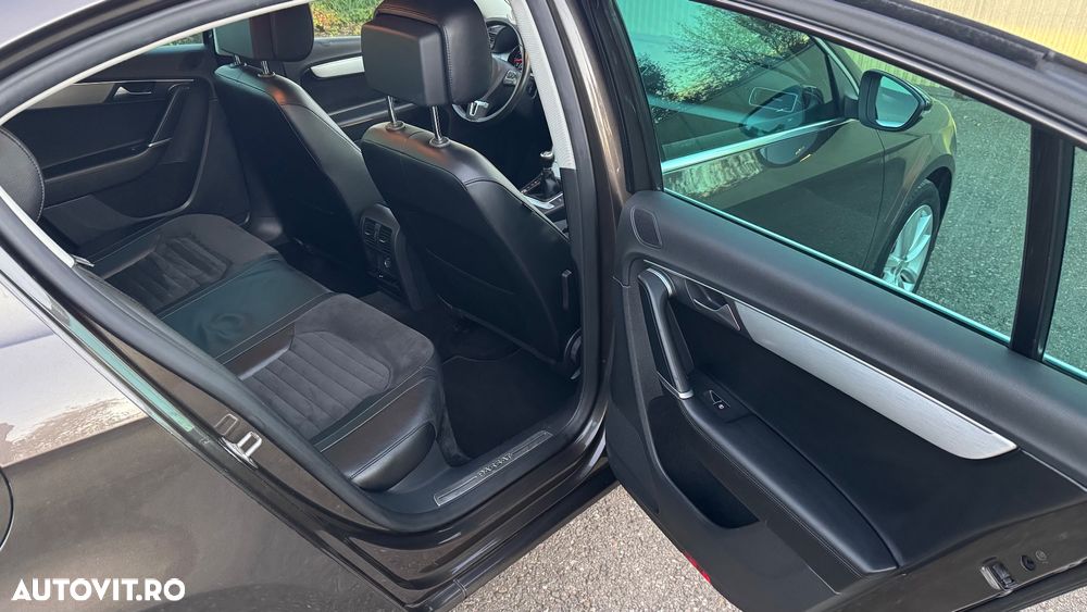 Volkswagen Passat 1.4 TSI BlueMotion Technology Highline - 10