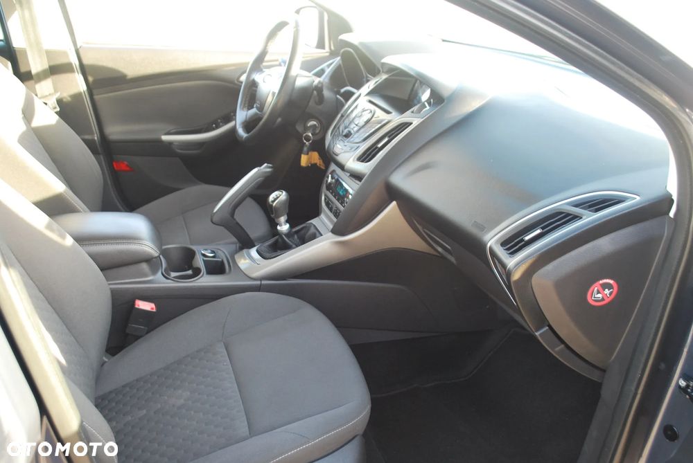 Ford Focus - 10