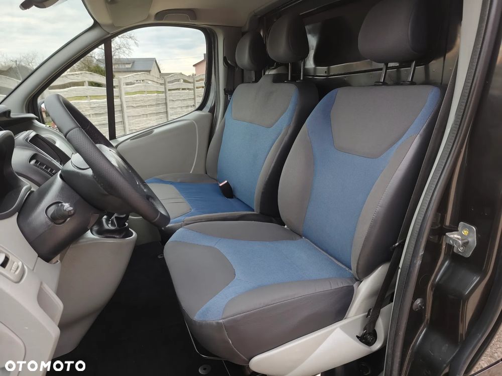 Renault Trafic - 12