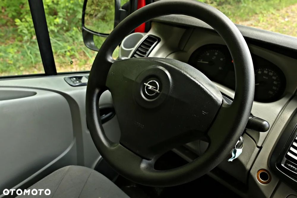 Opel Vivaro - 31