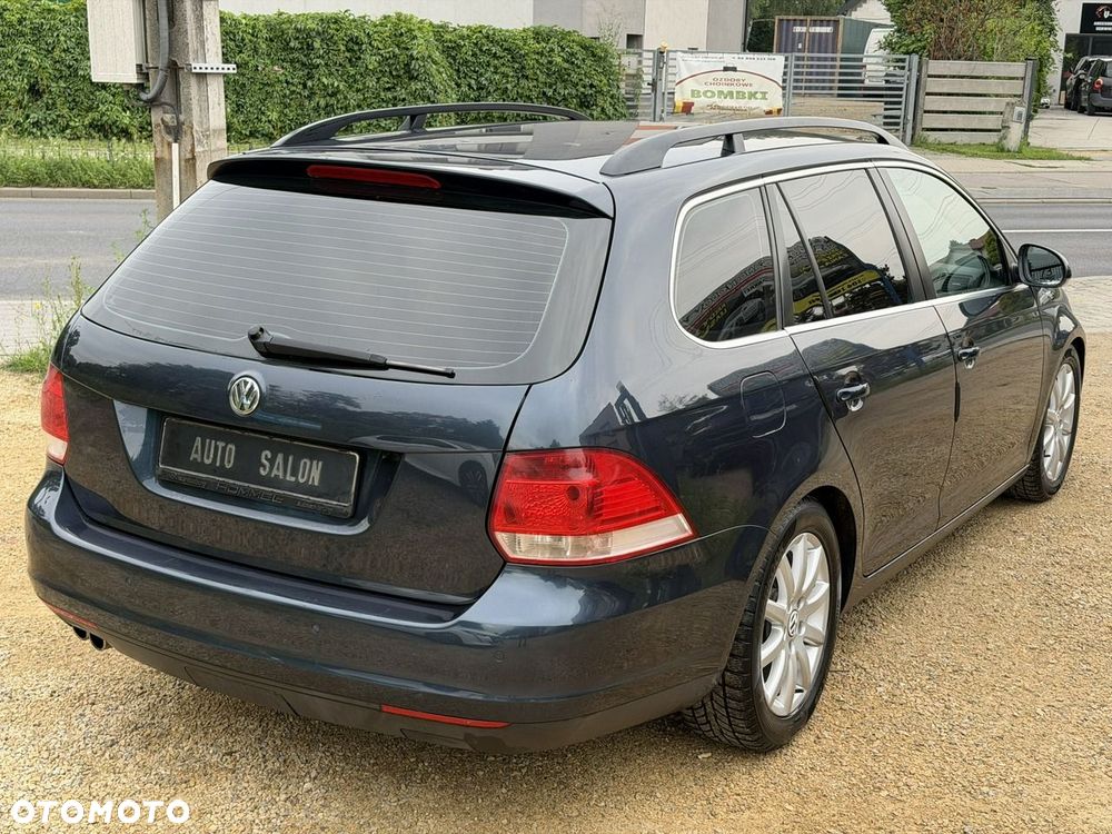 Volkswagen Golf - 8