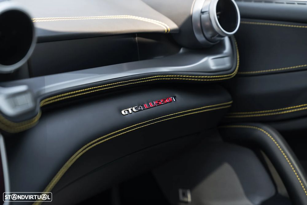 Ferrari GTC4 Lusso - 25