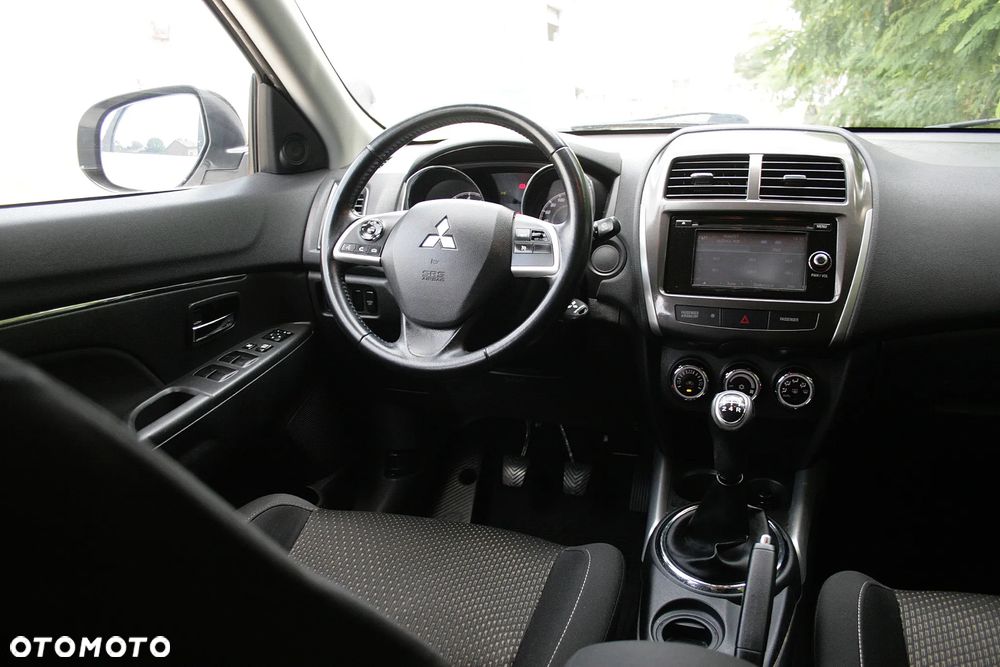 Mitsubishi ASX - 16