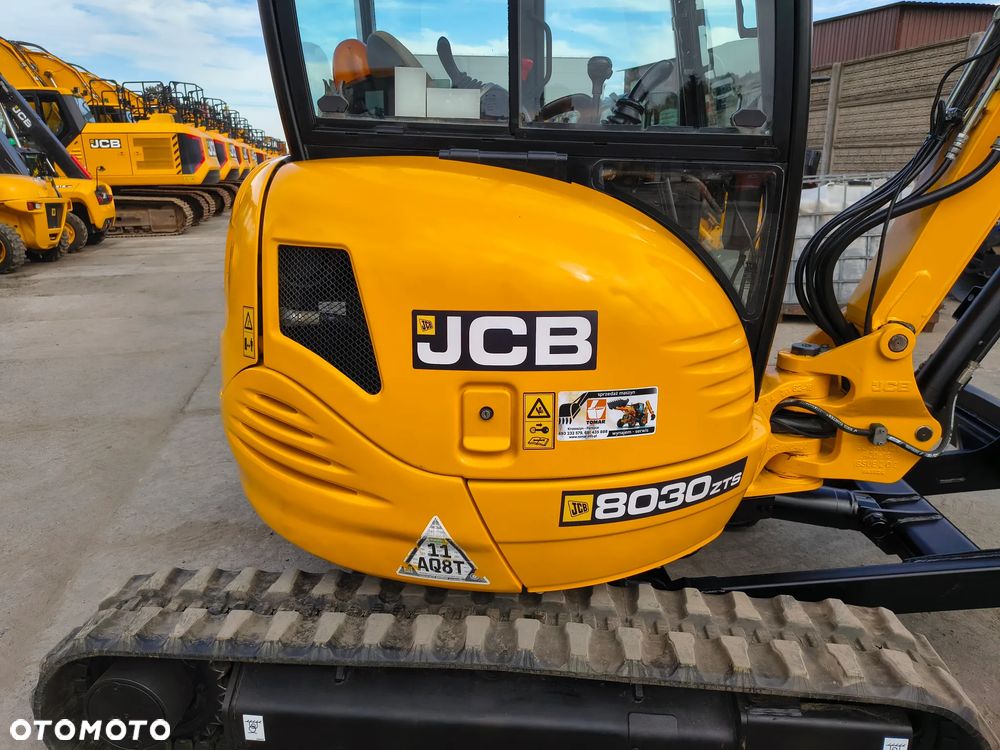 JCB 8030 2017r - 15