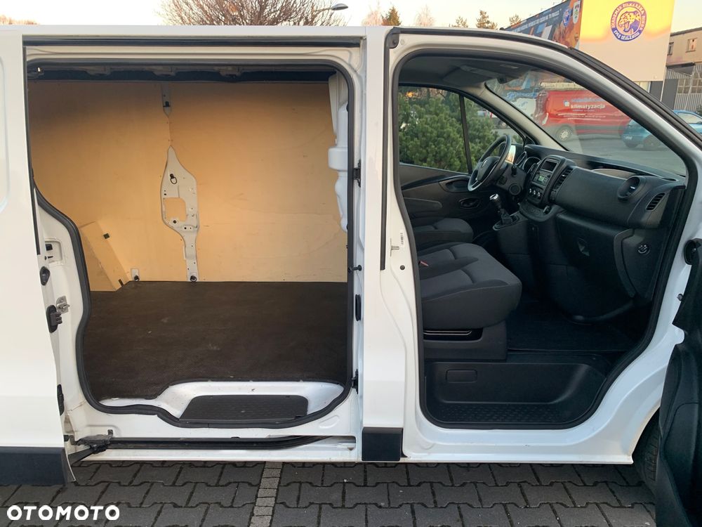 Renault TRAFIC - 11