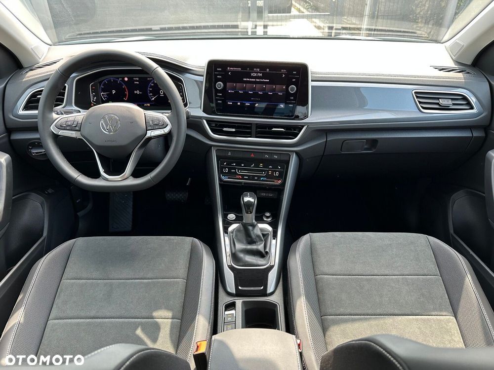 Volkswagen T-Roc - 21