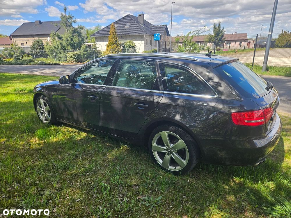 Audi A4 Avant 2.0 TDI ultra DPF Attraction - 8