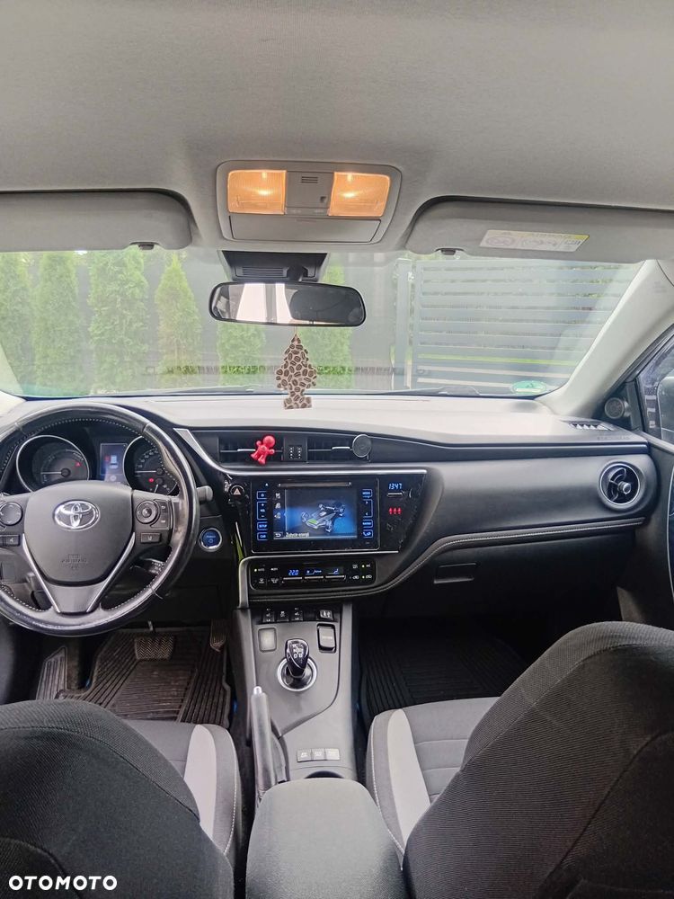 Toyota Auris - 9