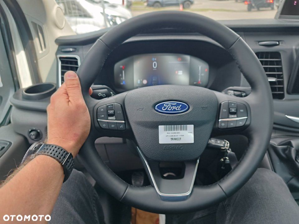 Ford Transit - 11