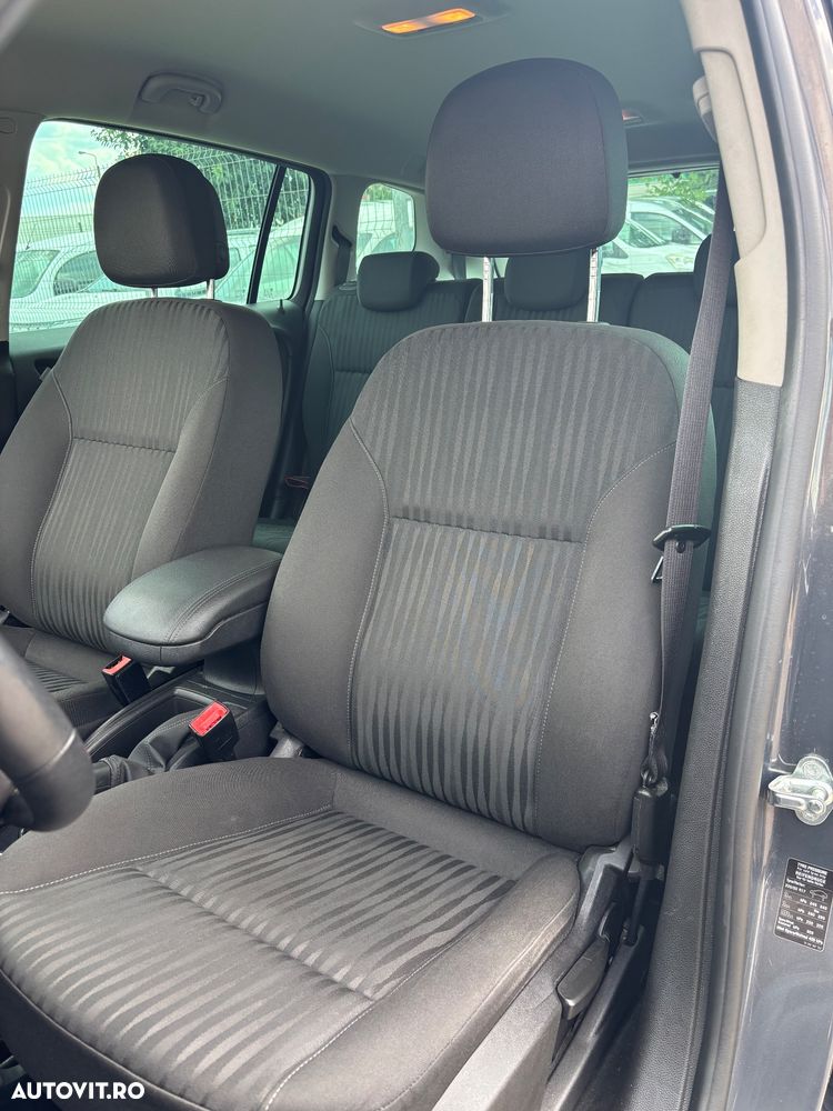 Opel Zafira - 20