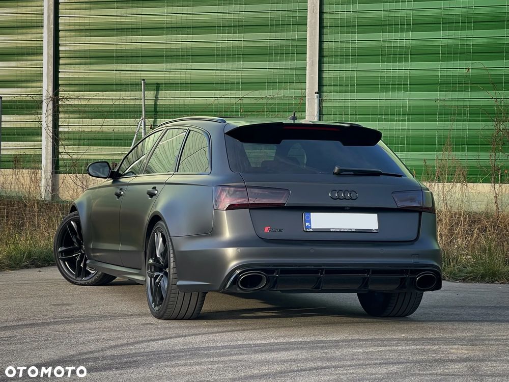 Audi RS6 Avant Standard - 9