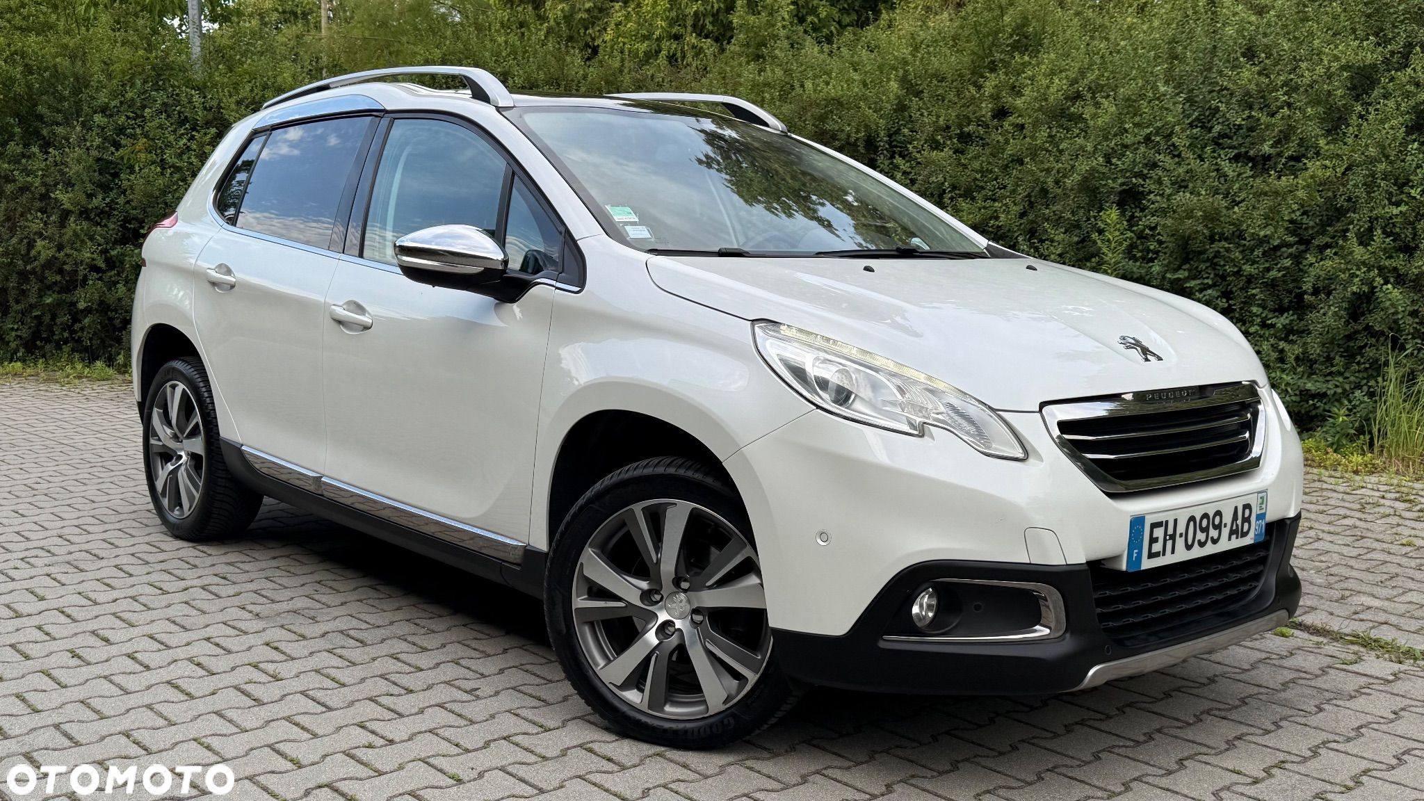 Peugeot 2008 1.6 BlueHDi Allure S&S - 1