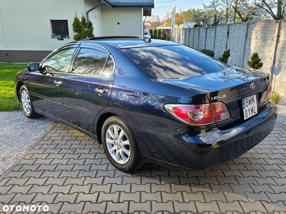 Lexus ES - 2