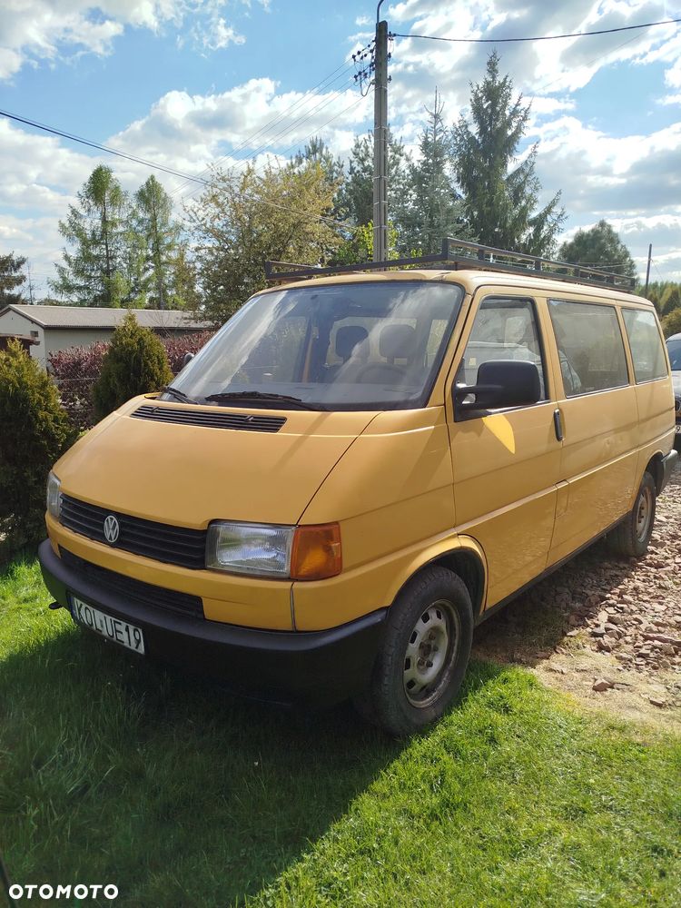 Volkswagen Transporter - 1