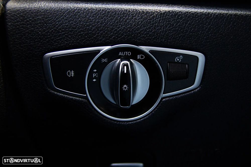 Mercedes-Benz E 220 d Avantgarde+ - 24