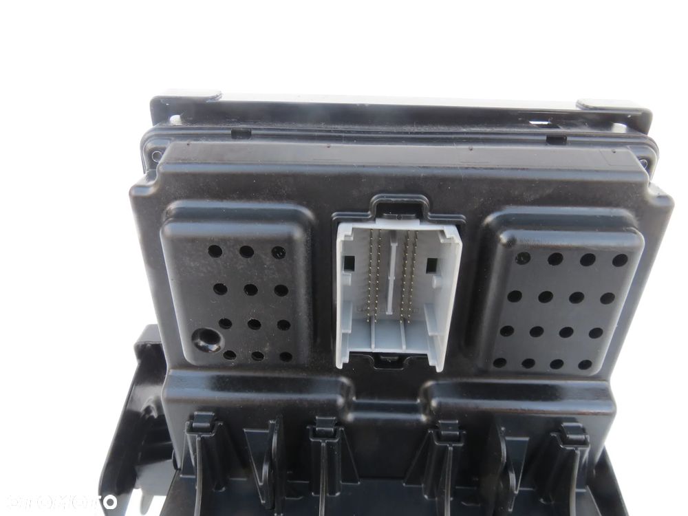 MODUŁ KOMFORTU CEM H SKRZYNKA BEZPIECZNIKÓWVOLVO XC90 LIFT 4.4 V8  30786890 06W492 GWARANCJA 2-miesiące !!! - 5
