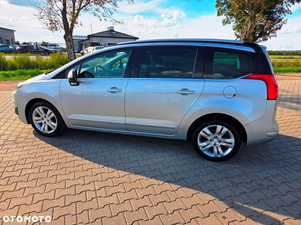 Peugeot 5008 HDI 115 Allure - 17
