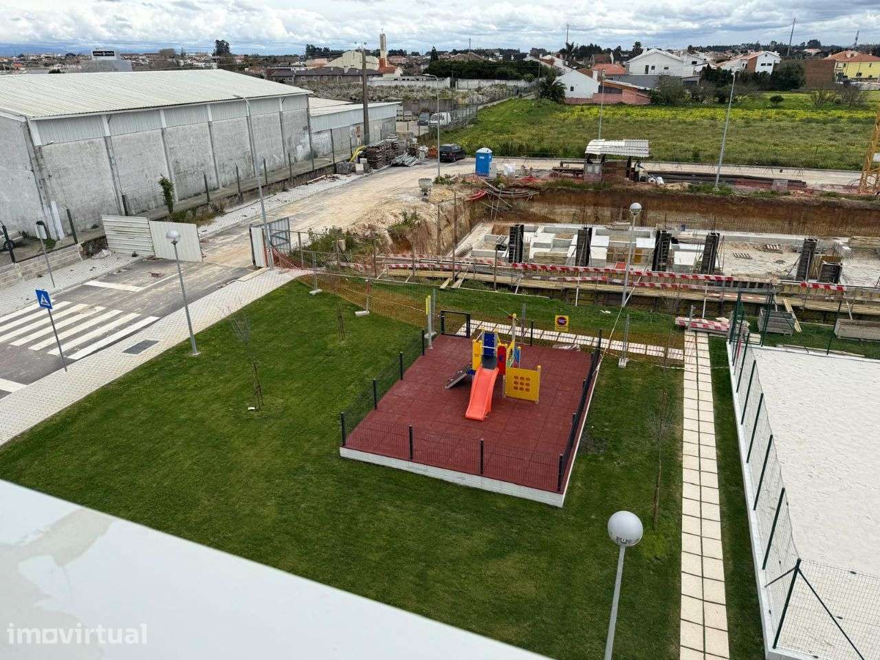 Apartamento T2 novo equipado e mobilado em Aradas - Grande imagem: 4/18