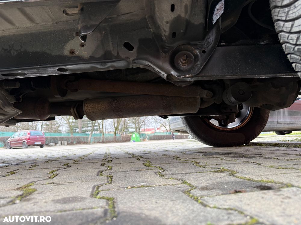 Jeep Cherokee 2.8 CRD Renegade - 24