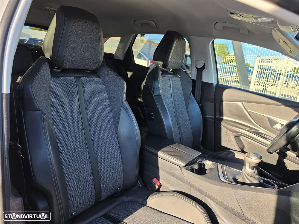 Peugeot 3008 1.6 BlueHDi Allure - 19
