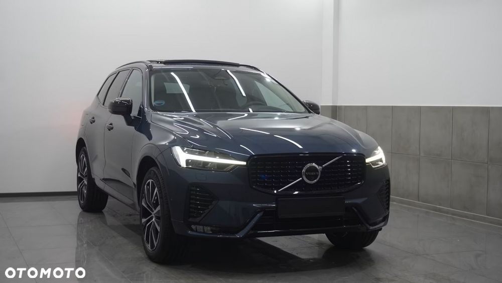 Volvo XC 60 B5 B AWD Plus Dark - 1