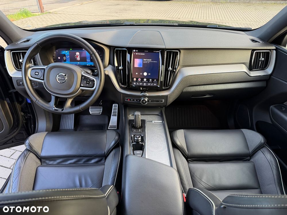 Volvo XC 60 B4 D AWD R-Design - 14