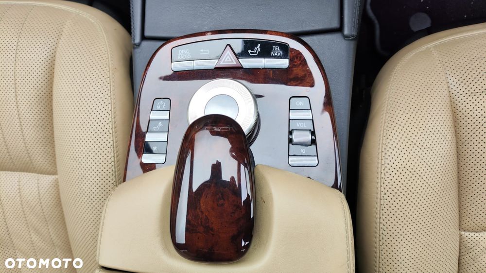 FOTELE KANAPA PODŁOKIETNIK BOCZKI TAPICERKA SKÓRA BEŻOWA DESIGNO FULL OPCJA GRZANA WENTYLOWANA MASAŻE MONITORY MERCEDES S-KLASA W221 LONG - 10
