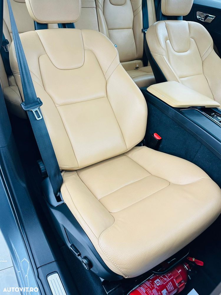 Volvo XC 60 D4 AWD Geartronic Momentum - 23