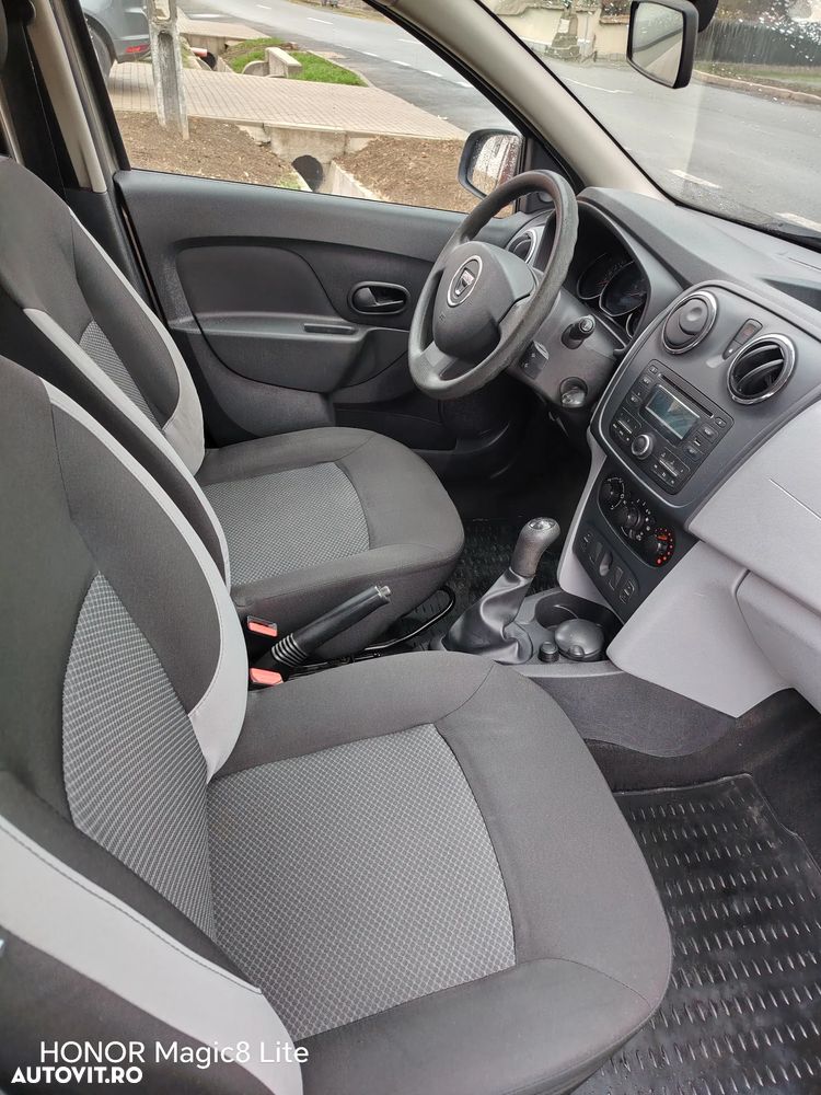 Dacia Sandero 1.2 16V 75 Celebration - 7