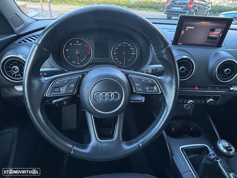 Audi A3 Cabrio 1.6 TDi Sport - 11