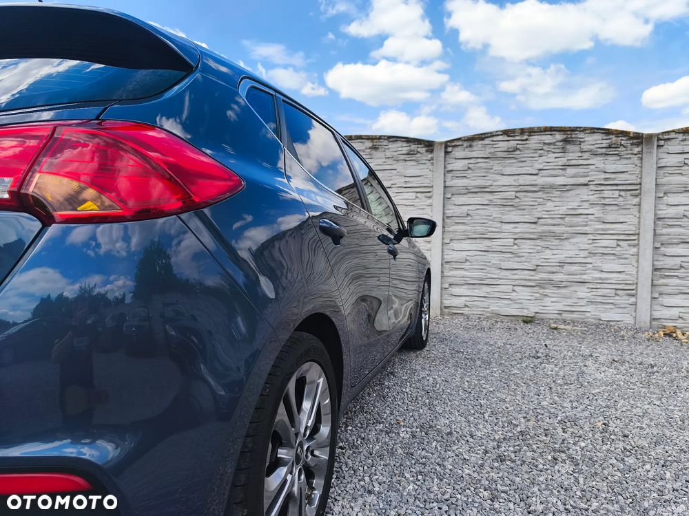 Kia Ceed 1.6 GDI DCT Platinum Edition - 29
