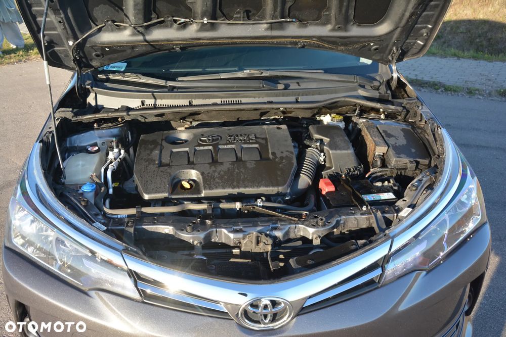 Toyota Corolla 1.6 Classic Plus - 2