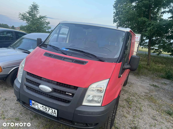 Ford Transit 2,4  tył napęd